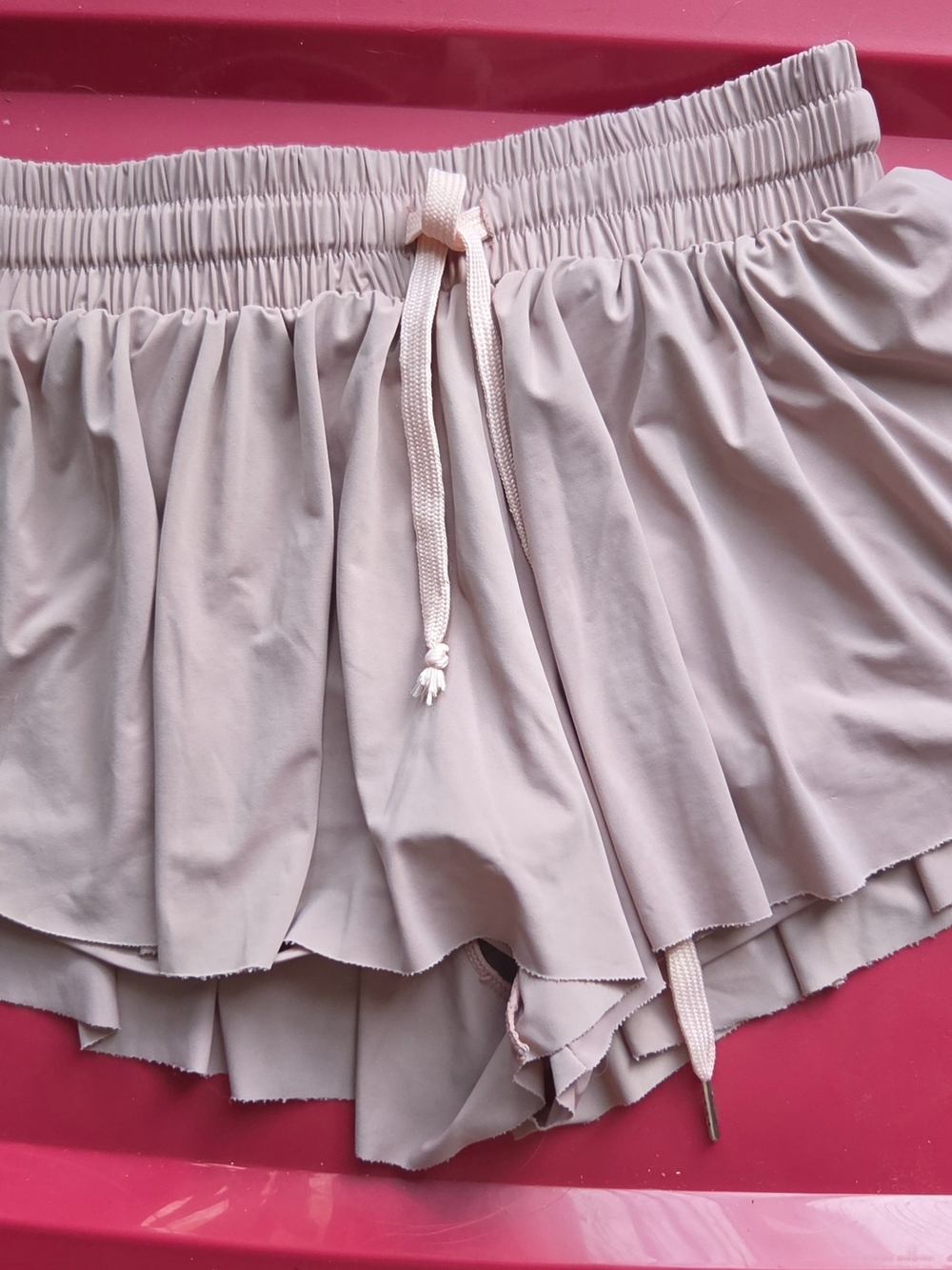 Keiki Kona Women's Drawstring Ruffle Active Shorts - Blush PINK